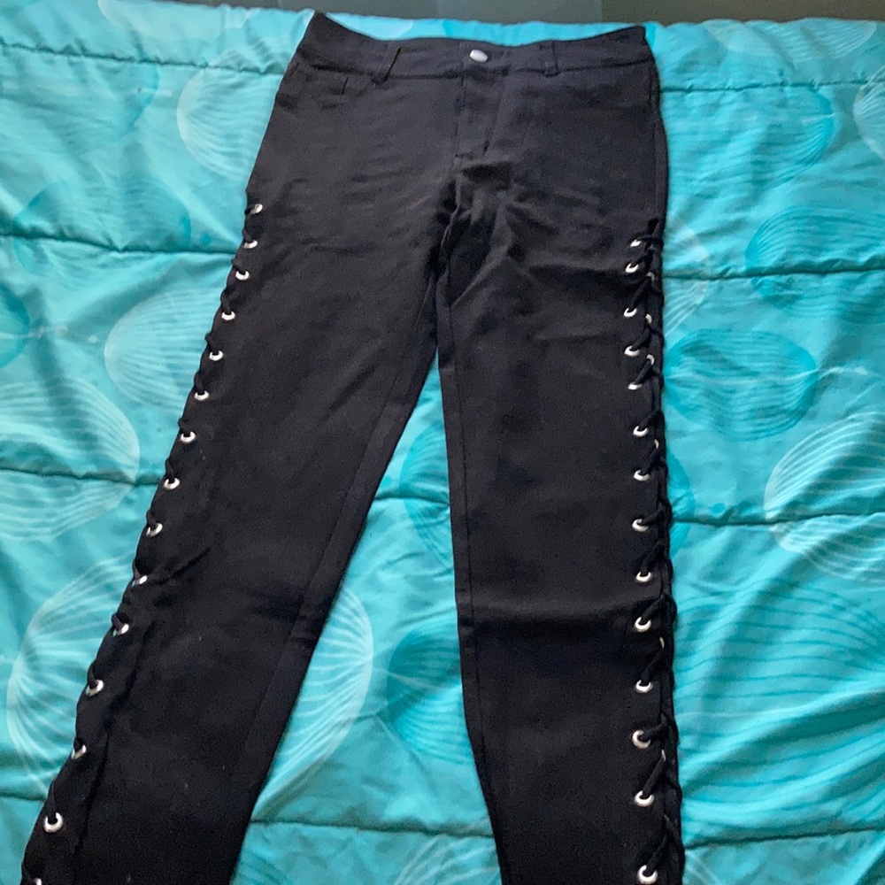 New black pants